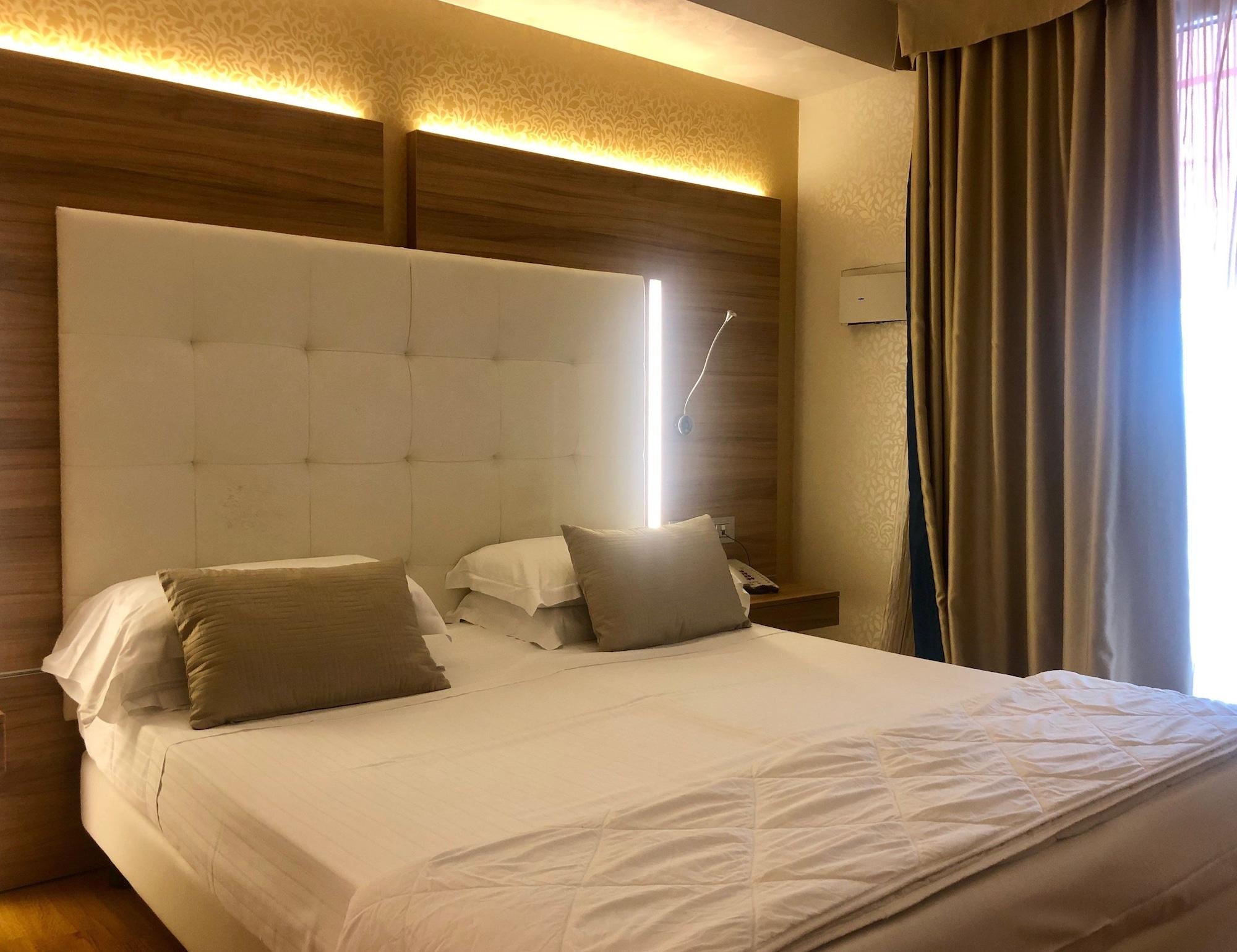 ברדולינו Kriss Internazionale Hotel מראה חיצוני תמונה