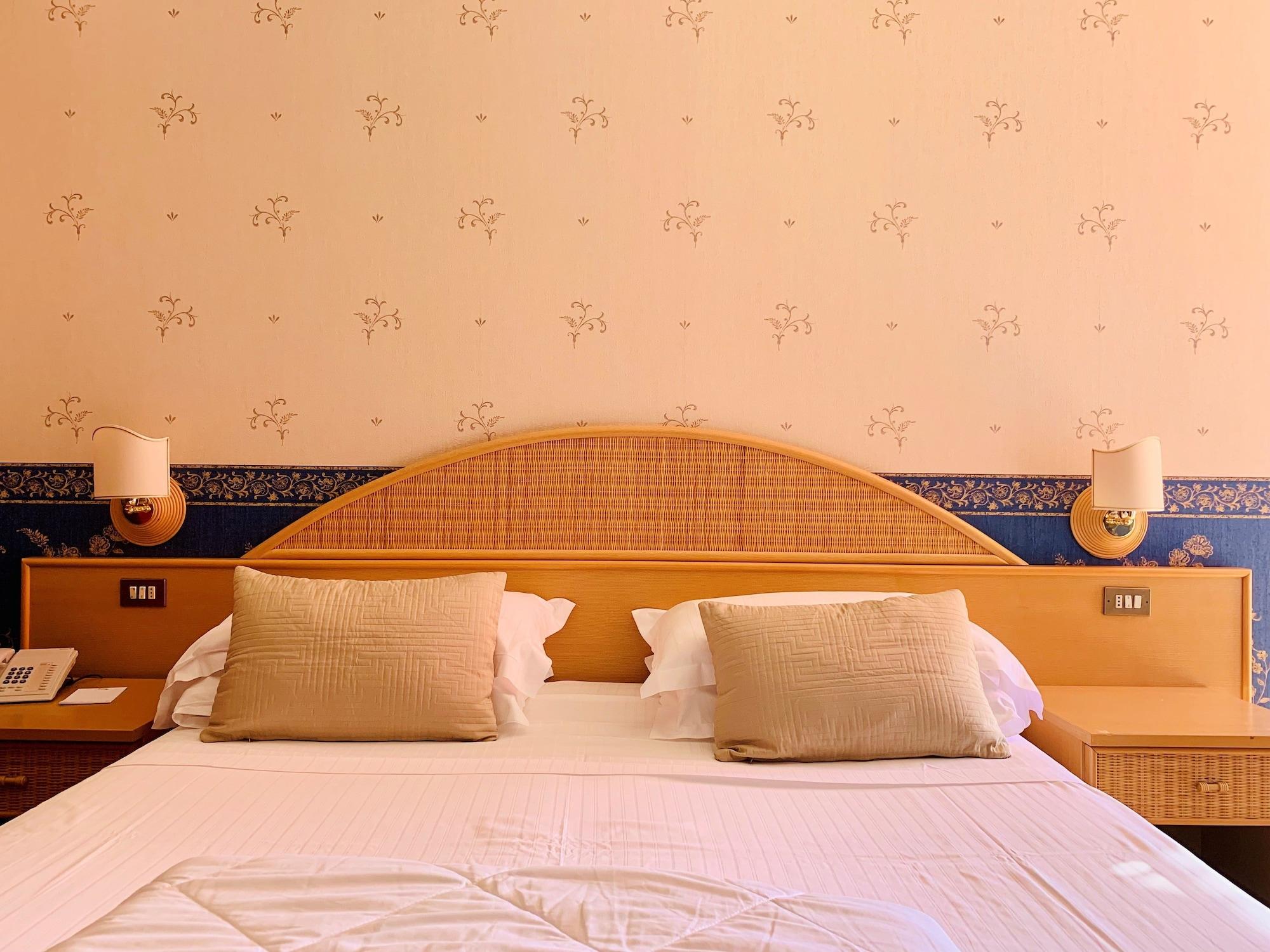 ברדולינו Kriss Internazionale Hotel מראה חיצוני תמונה