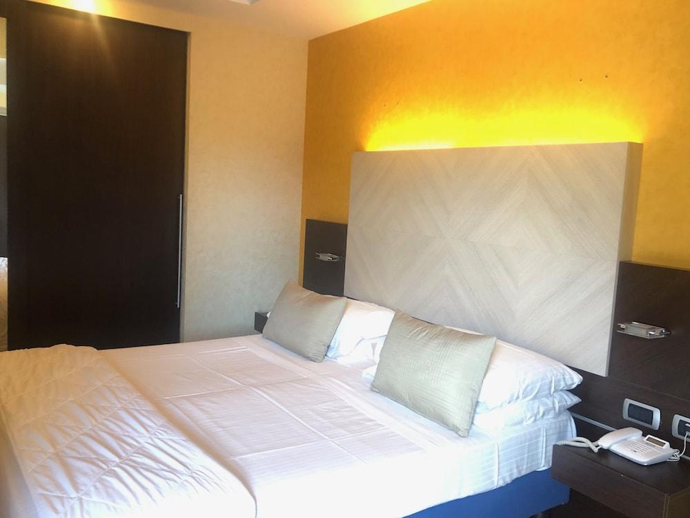 ברדולינו Kriss Internazionale Hotel מראה חיצוני תמונה