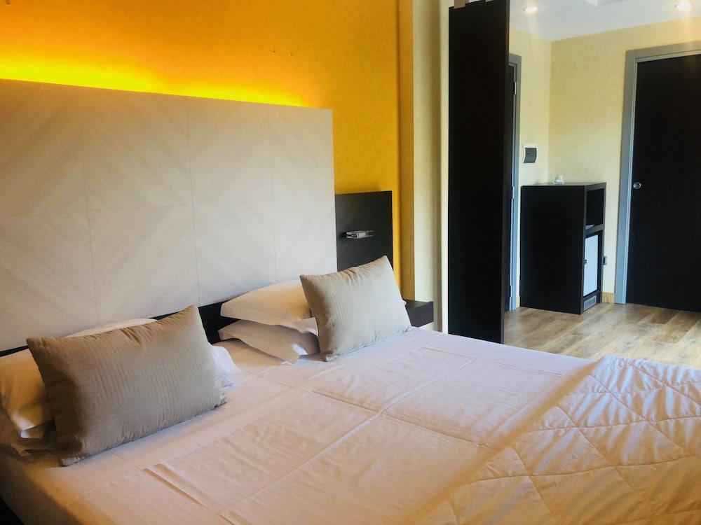 ברדולינו Kriss Internazionale Hotel מראה חיצוני תמונה