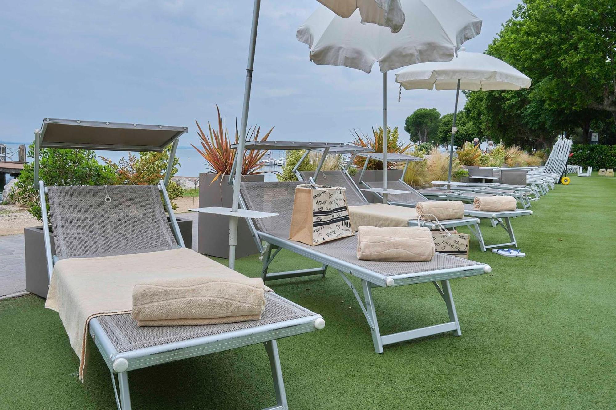 ברדולינו Kriss Internazionale Hotel מראה חיצוני תמונה