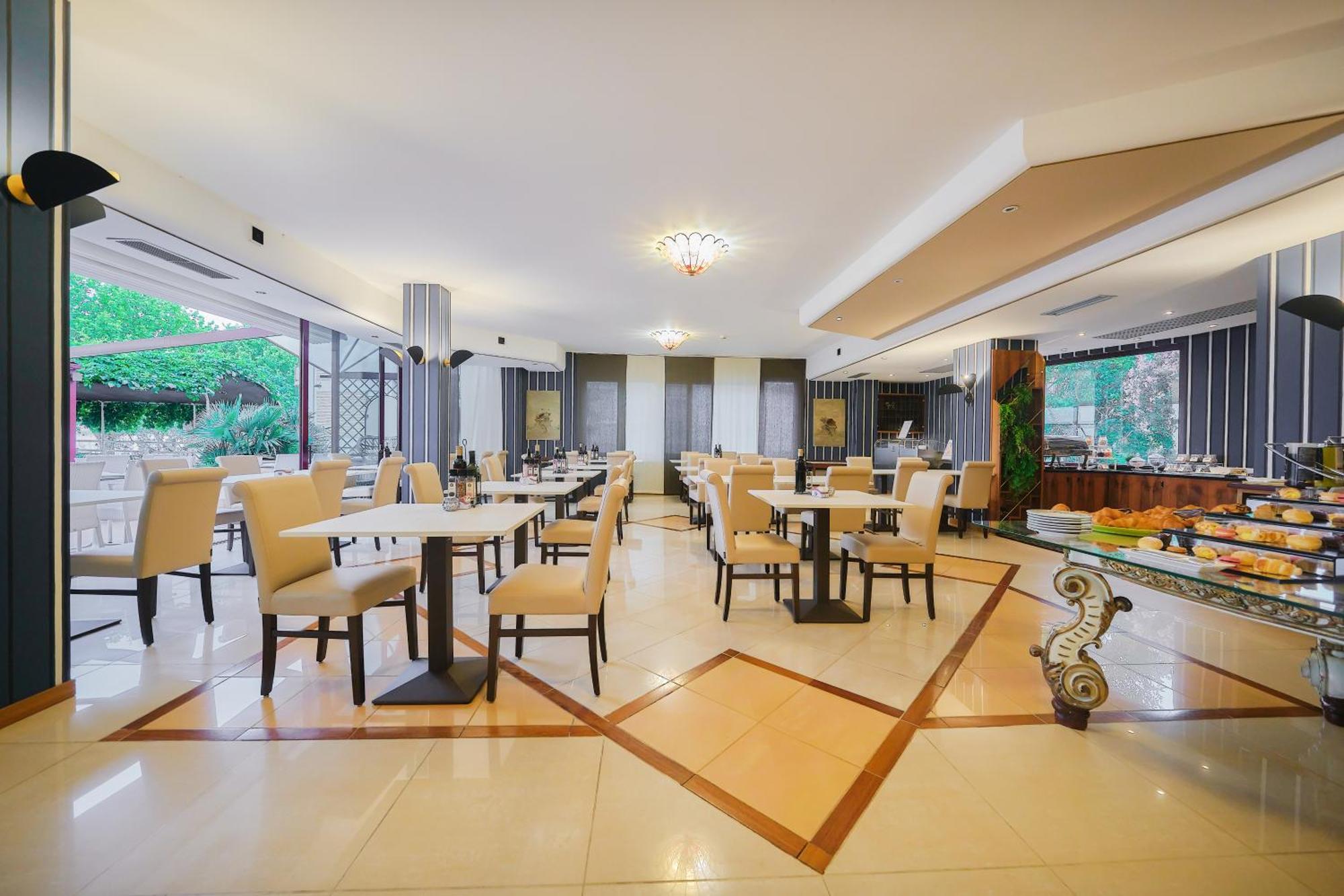 ברדולינו Kriss Internazionale Hotel מראה חיצוני תמונה