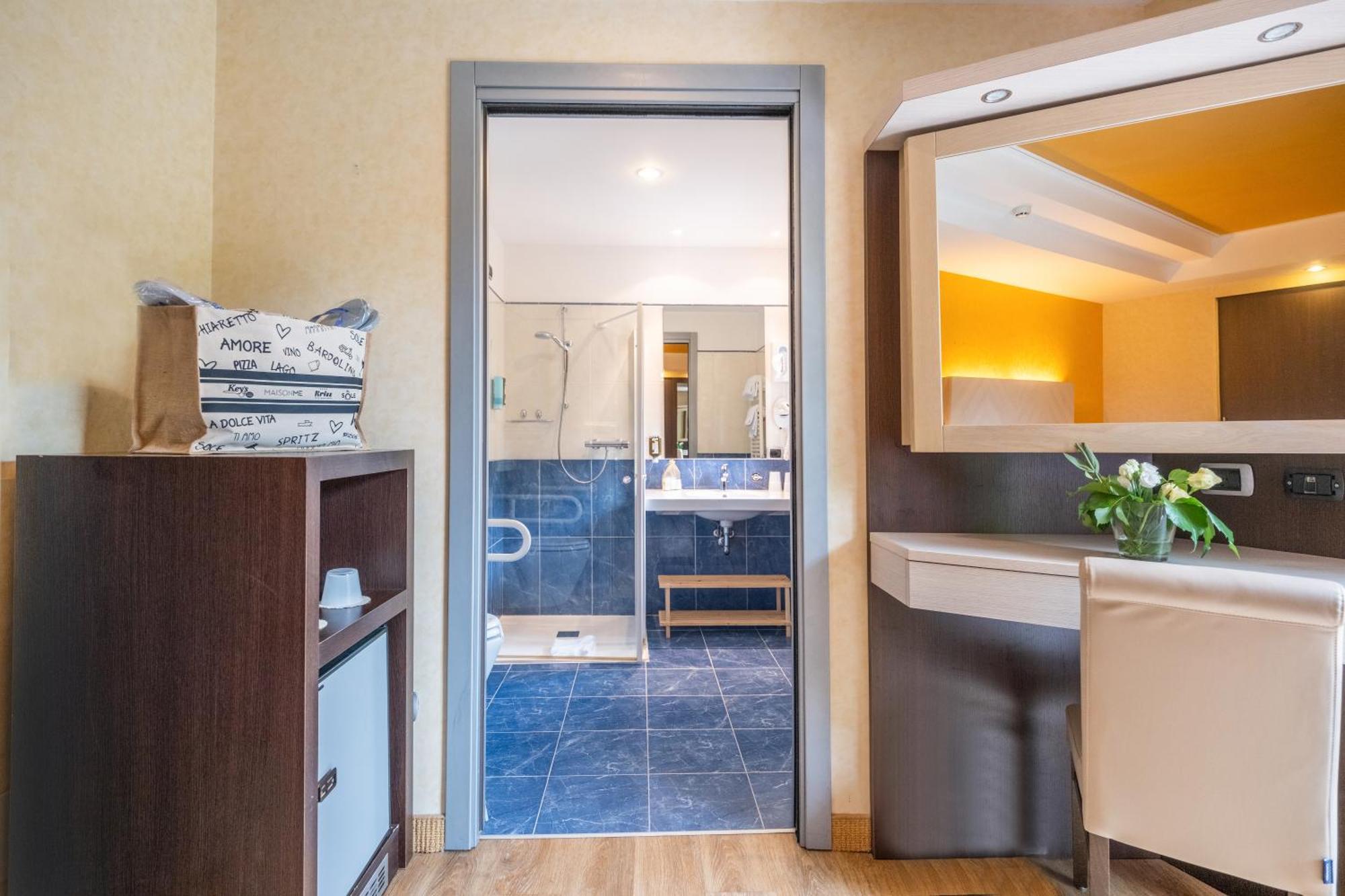 ברדולינו Kriss Internazionale Hotel מראה חיצוני תמונה