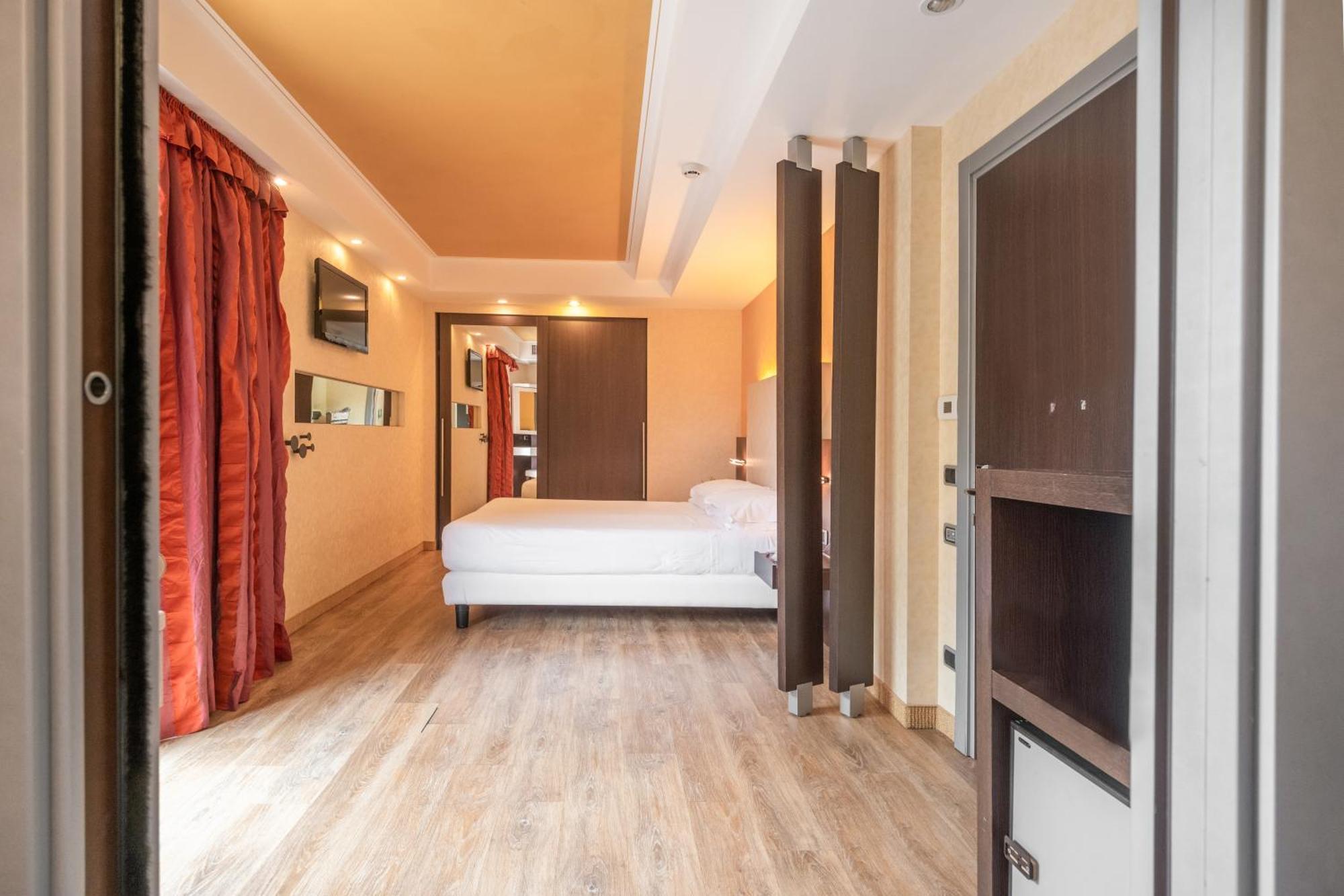 ברדולינו Kriss Internazionale Hotel מראה חיצוני תמונה
