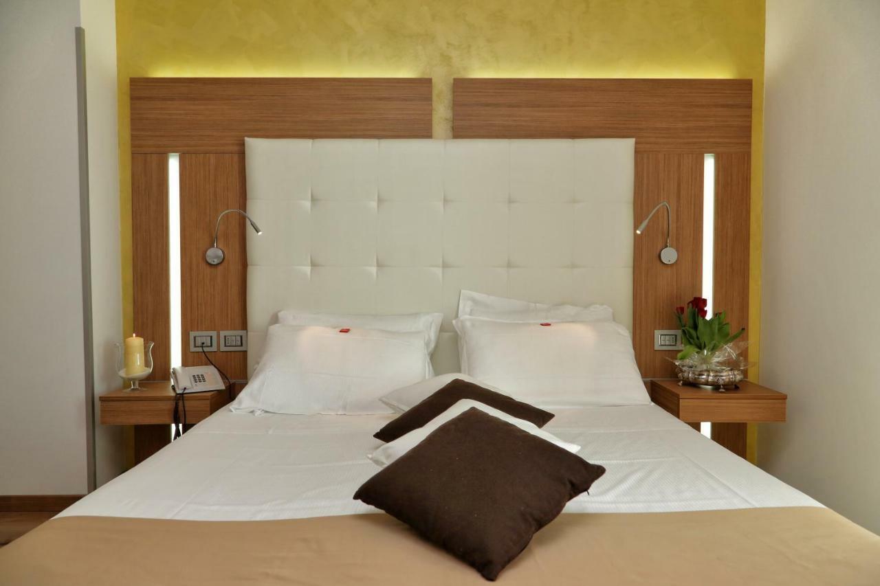 ברדולינו Kriss Internazionale Hotel מראה חיצוני תמונה